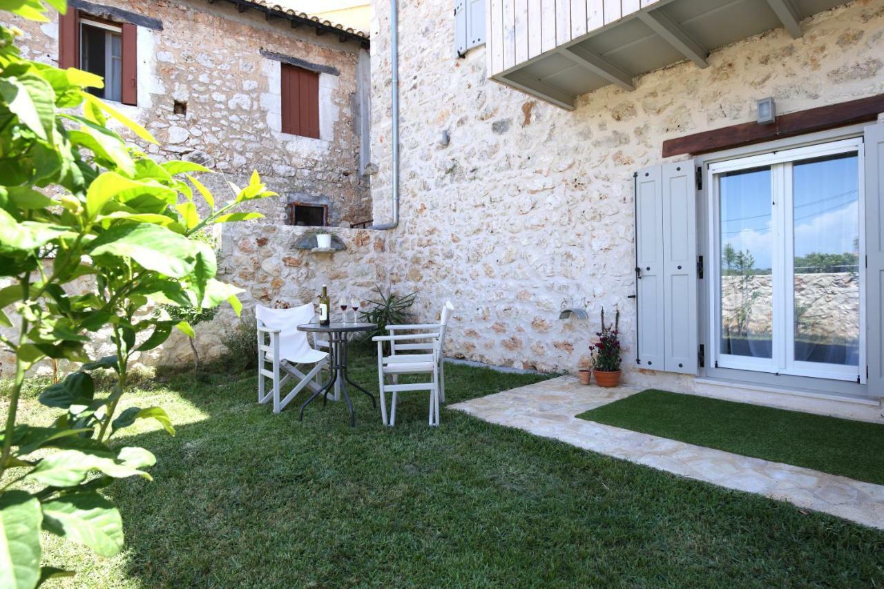 Casa Ovata Apartment Tsoukalades Exterior photo